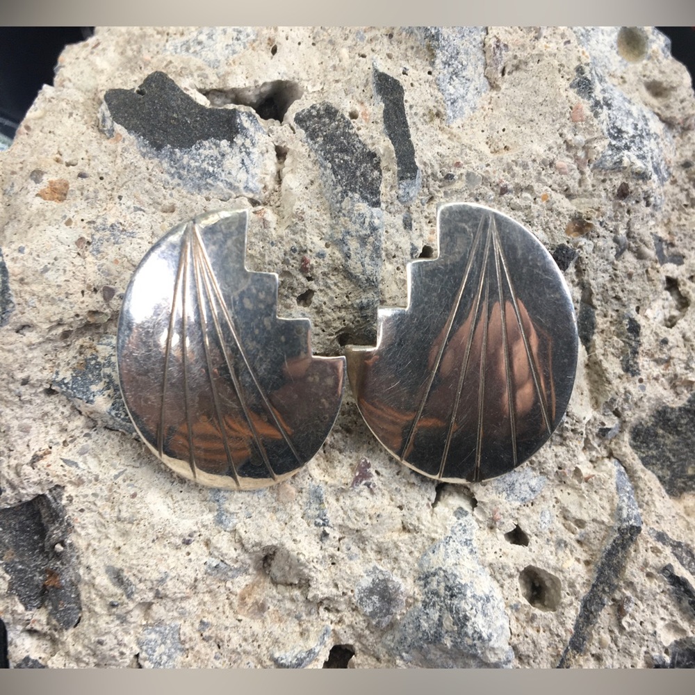 Vintage Sterling Silver Southwest Earrings!